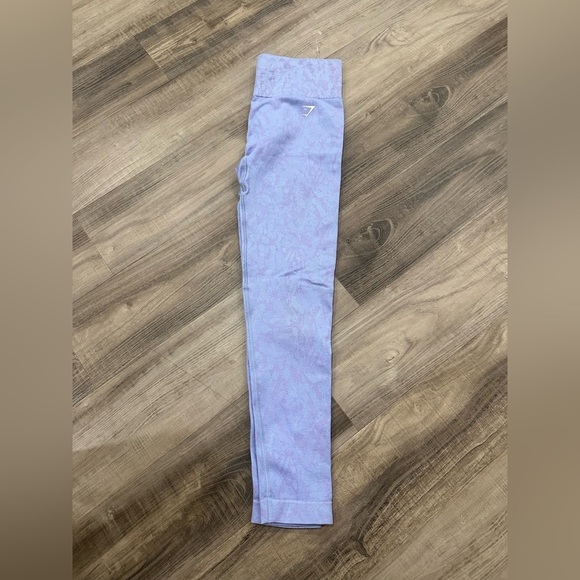 Gymshark Pants - GYMSHARK Lavender Patterned Leggings
